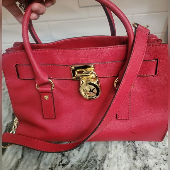 Michael Kors Hamilton Women's Bag in Red - Picture 8 of 12